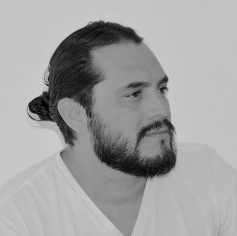 Emanuel-Tovar.RevistaCodigo.jpeg
