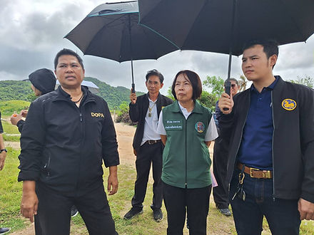 กล่องสีขาว.jpg