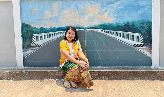 กล่องสีขาว.jpg