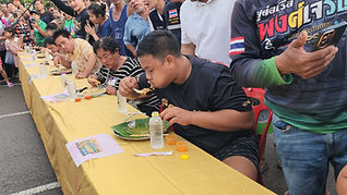 กล่องสีขาว.jpg