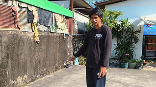 โจรแสบใช้อุบายหลอกพลเมืองดี รถจยย.พัง ขโมยรถหนี