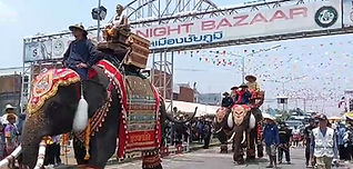 ชัยภูมิจัดยิ่งใหญ่ ลูกหลานเจ้าพระยาแลหลายหมื่นคน ร่วมใจแห่บายศรีใหญ่ ที่สุดในโลกไปถวายแด่องค์เจ้าพ่อพระยาแลพ่อเมืองคนแรก