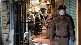 ผบก.พฐก.ลงพื้นที่ตรวจไฟไหม้ พบพิรุธจุดเกิดเหตุ ให้น้ำหนักสาเหตุไฟฟ้าลัดวงจร ยังไม่ชี้ชัดต้นเพลิง !!