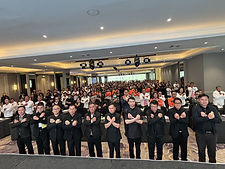 มอบใบรับรองผลการเลือกตั้ง