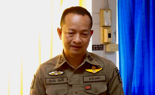 กล่องสีขาว.jpg