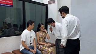 กล่องสีขาว.jpg