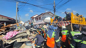 กล่องสีขาว.jpg