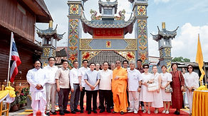 กล่องสีขาว.jpg