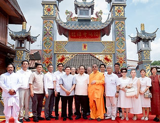 กล่องสีขาว.jpg