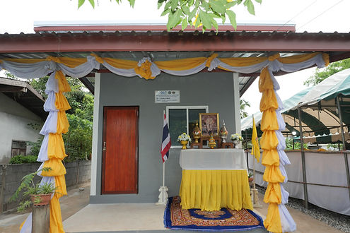 กล่องสีขาว.jpg