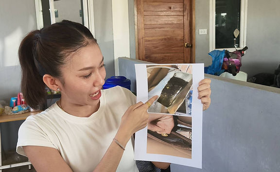 ทนายนำนักร้องสาวรำวงเวียนครกร้องสื่อ หลังแจ้งจับ อส.ชุด ชป.จังหวัด บุกตรวจค้นบ้านโดยมิชอบและขโมยเงิน เกือบเดือนคดีไม่คืบ