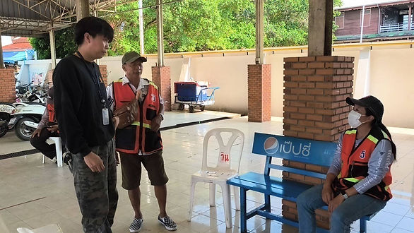 กล่องสีขาว.jpg