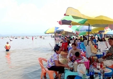 กล่องสีขาว.jpg