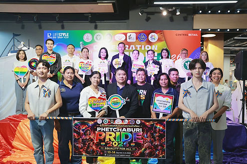 กล่องสีขาว.jpg
