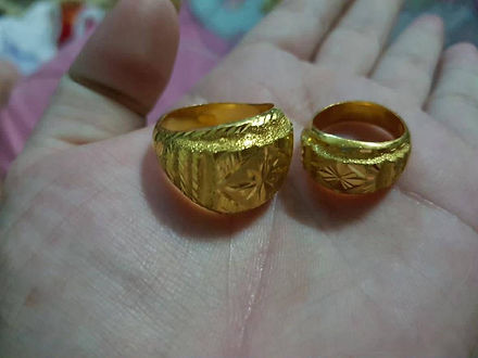 กล่องสีขาว.jpg