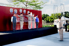 ท้องฟ้าสีฟ้าคราม