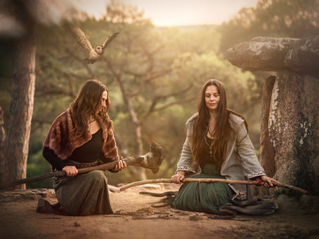 Explorando las Artes Mágicas Femeninas en Templo de Freyja