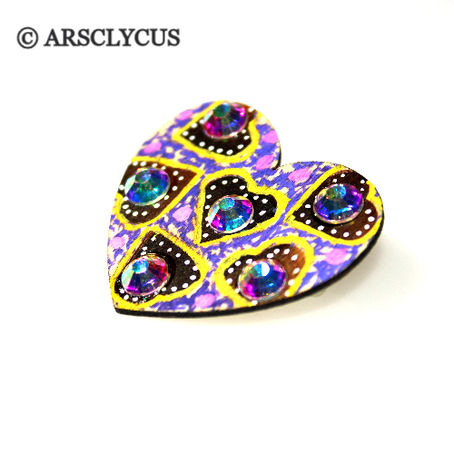 Beautiful psychedelic/counter-culture heart shaped brooch.