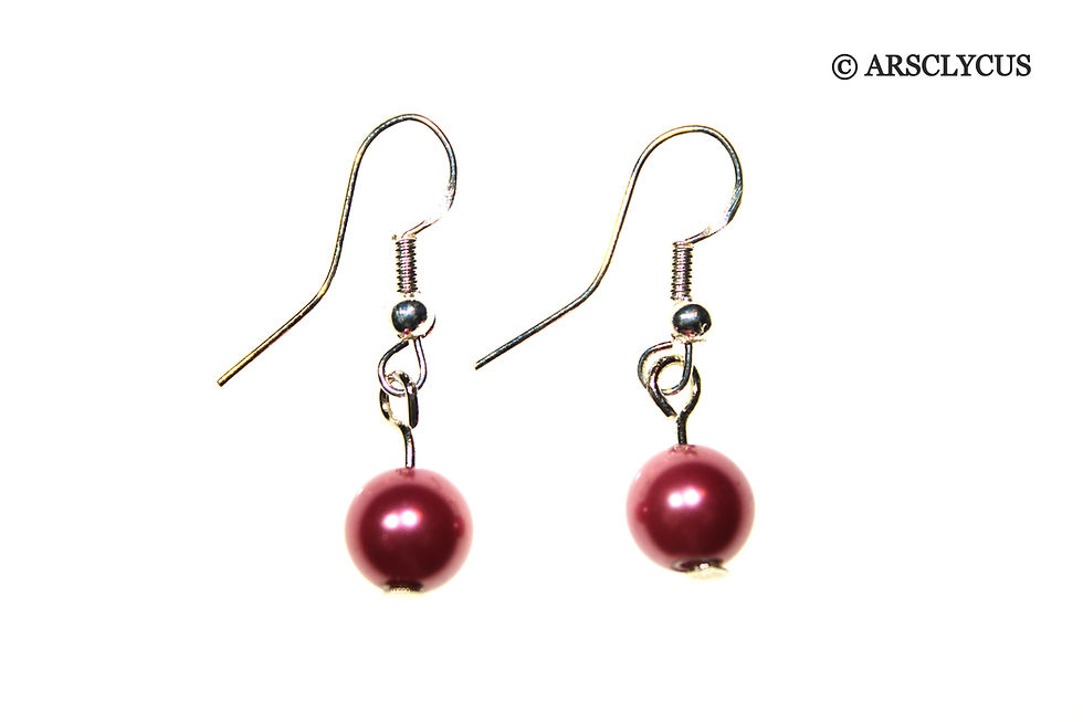 Magenta pearl drop earrings on a marble-patterned card with the text "© ARSCLYCUS" at the top left.