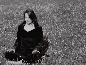 Ailsa and the Seahorses Dive into Dating Dilemmas with Whimsical New Single 'Awkward Social Situation'