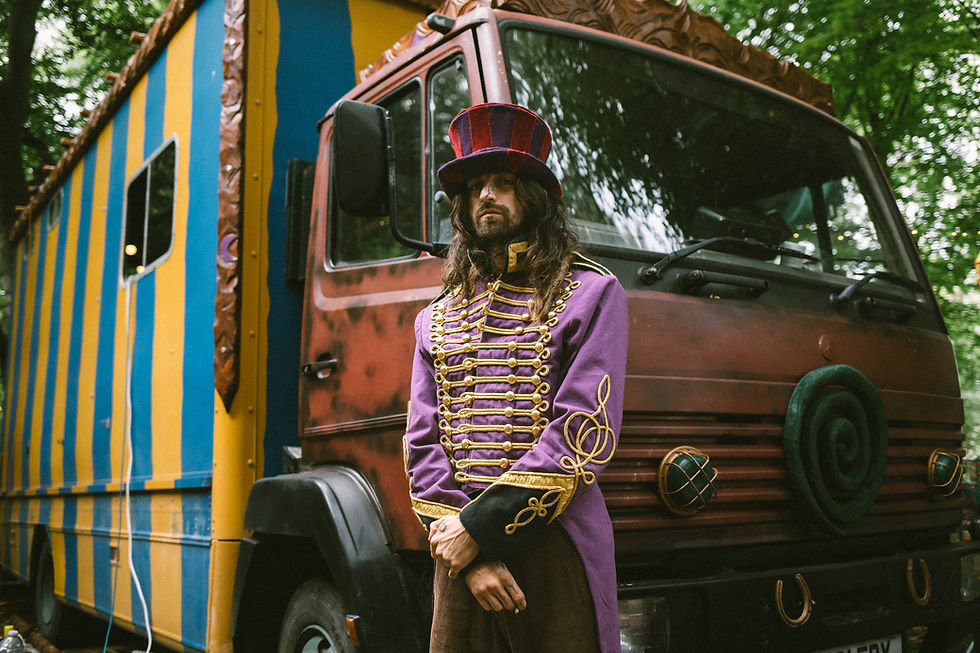 Cam Cole Goes From Camden Busker to ‘Chasing Dreams’
