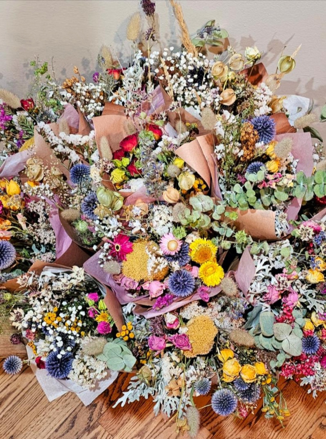 Dried flower bouquet