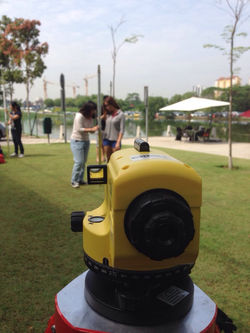 Practicing the Auto-Level