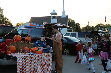 Trunk or Treat 2016 4.jpg