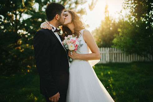 Wedding Kiss