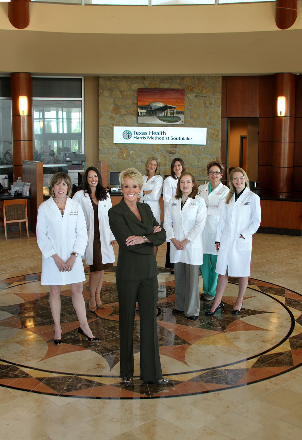 Portait of a group of texas health harris methodist southlake doctors pose for a photo