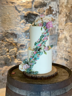 Palette Knife Design Wedding Cake