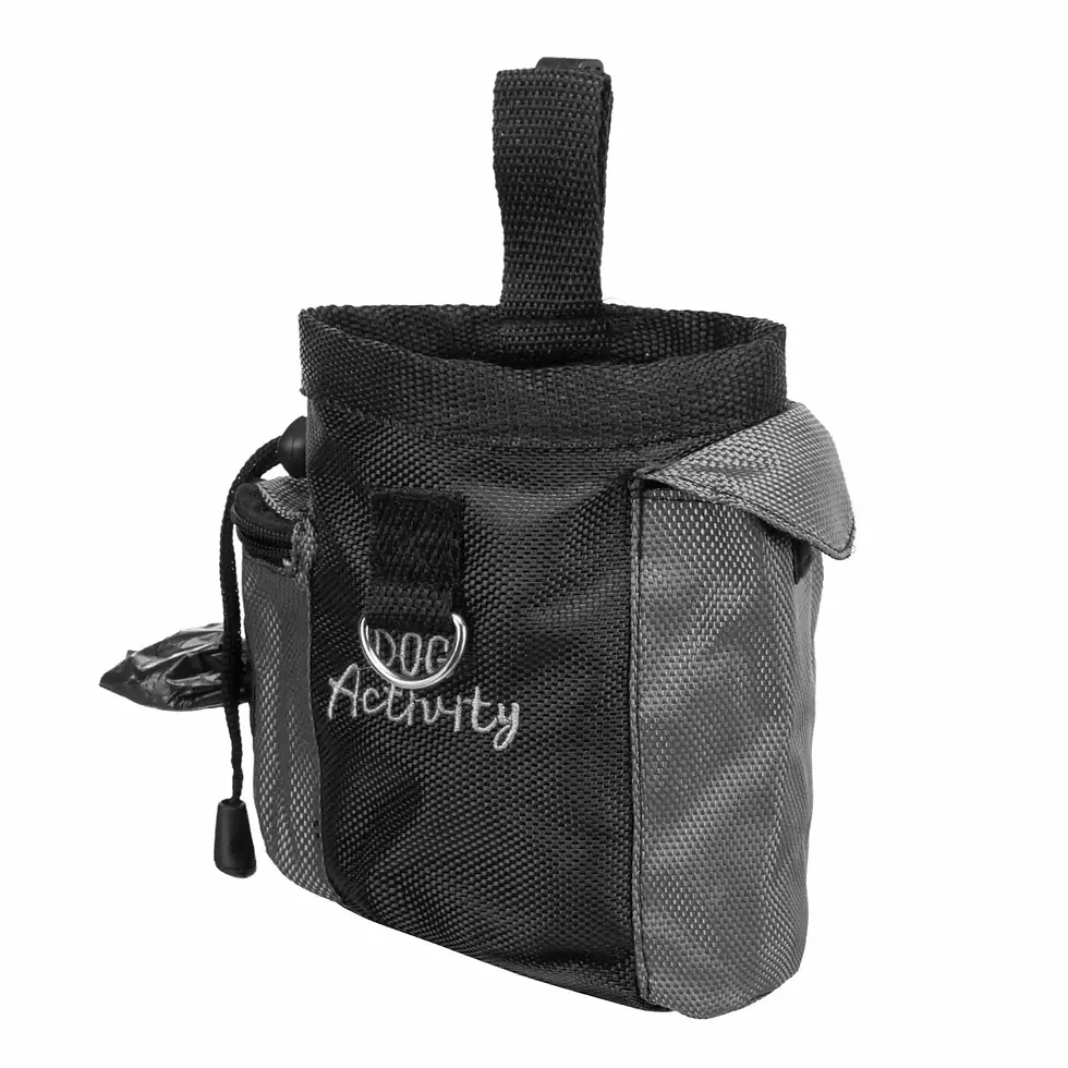 Прев'ю: Сумка для ласощів Trixie «Dog Activity Baggy» 13 см  d=10 см (кольори в асортименті)