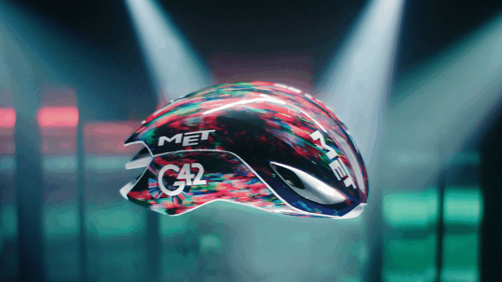 AI-designed Tour de France helmet by G42 and UAE Team Emirates-XRG 2026