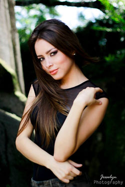 PAULETTE SAMAYOA