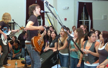 toquethall09170601pop_thumb