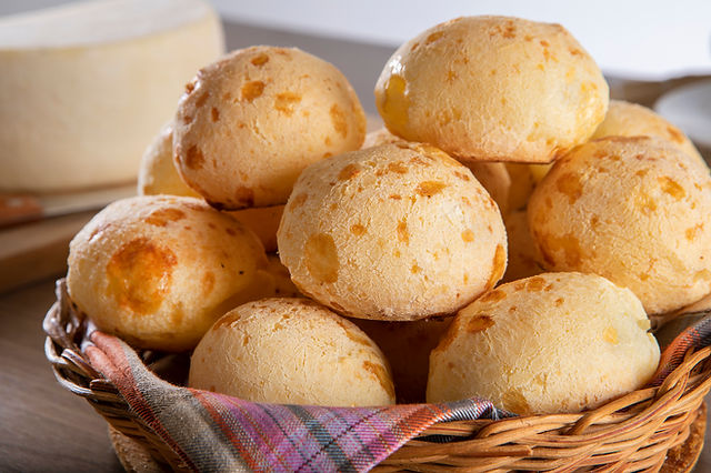 cesta de Pães de Queijo