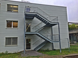 Demontage einer Treppe