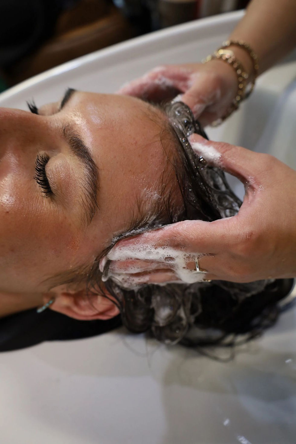 scalp massage edit salon in parkside