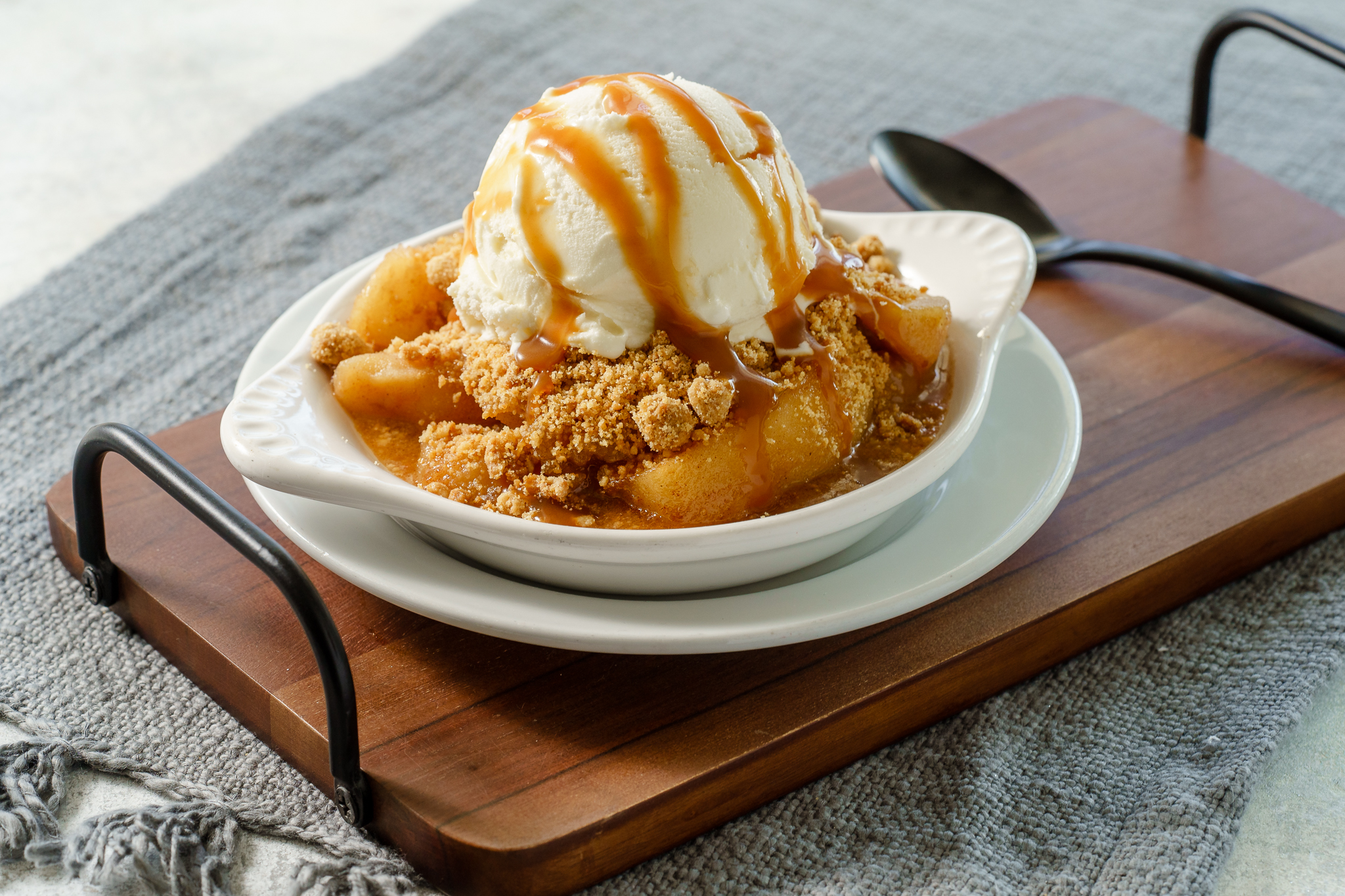 Caramel Apple Crisp