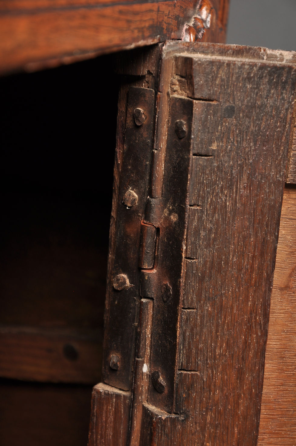 Thumbnail: Early 18th Century Oak Dresser