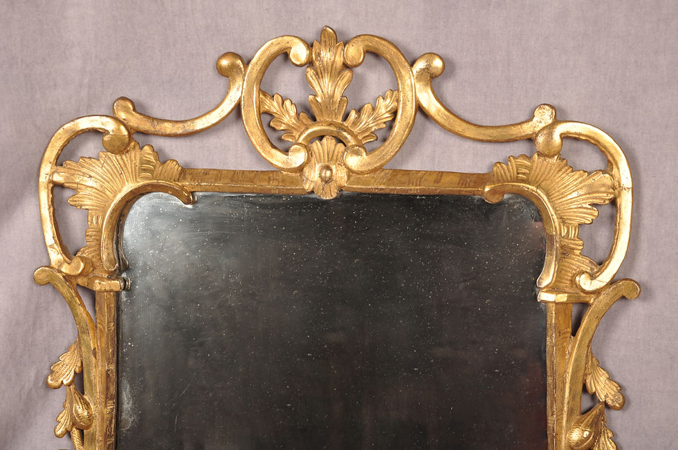 Thumbnail: Fine 18th Century Giltwood Mirror