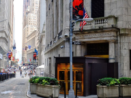 PT SOLID BERJANGKA | WALL STREET DIBUKA TURUN IMBAS MENINGKATNYA KETEGANGAN PERANG DAGANG