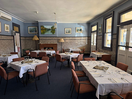 Dining 3 2.jpeg