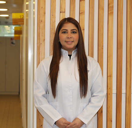 DRA. YLSELY ESPITIA - MEDICO GENERAL.jpg