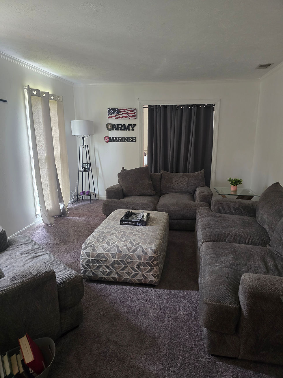 livingroom.jpg