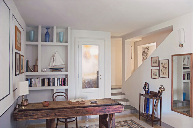 Studio 2_edited_edited_edited_edited_edi