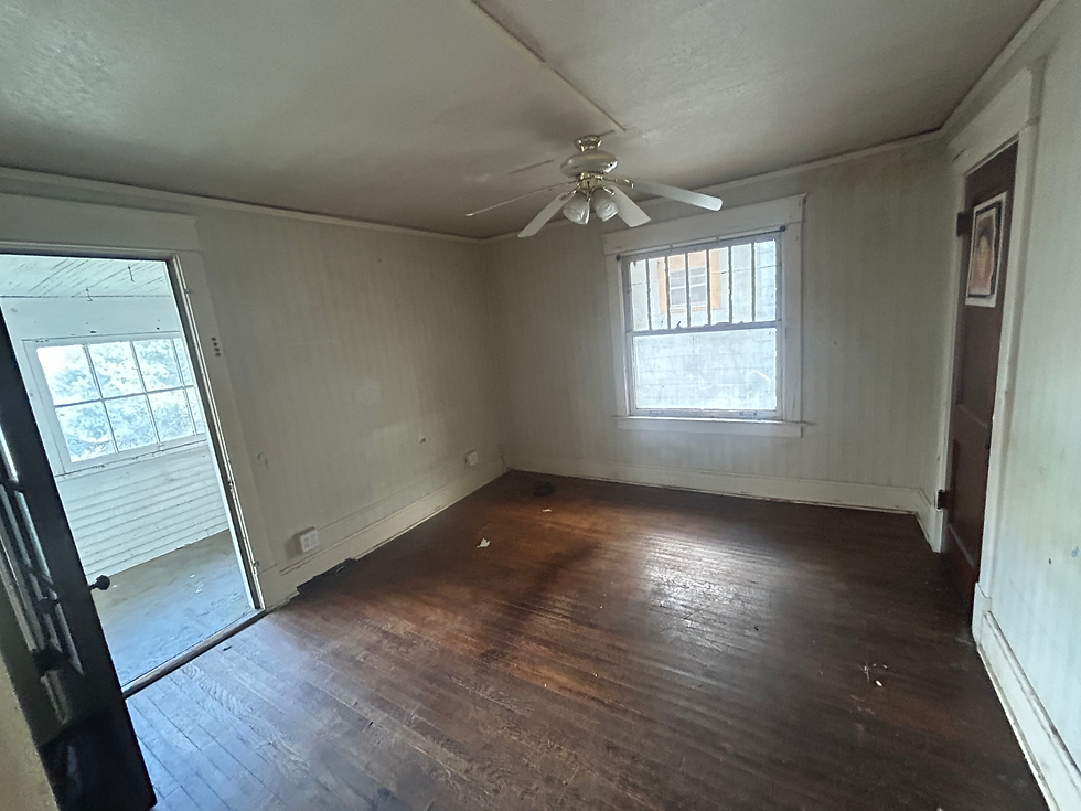 Thumbnail: 119 N Kensington Ave, Kansas City, MO 64123