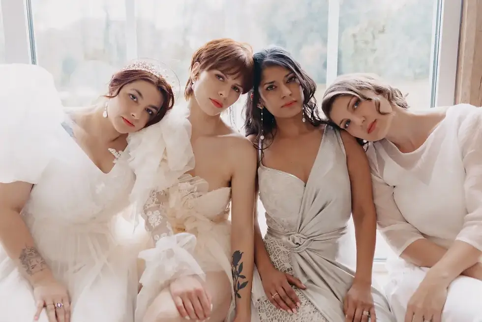 Robes de mariée, 4 femmes, 4 morphologies, crées par Cécile Labrunie, collection Over