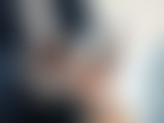 broker handing over keys to tenant