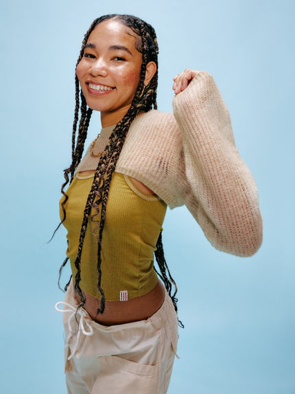 APL MODELS - Geunevieve Molina for Foot Locker - Certified Classics